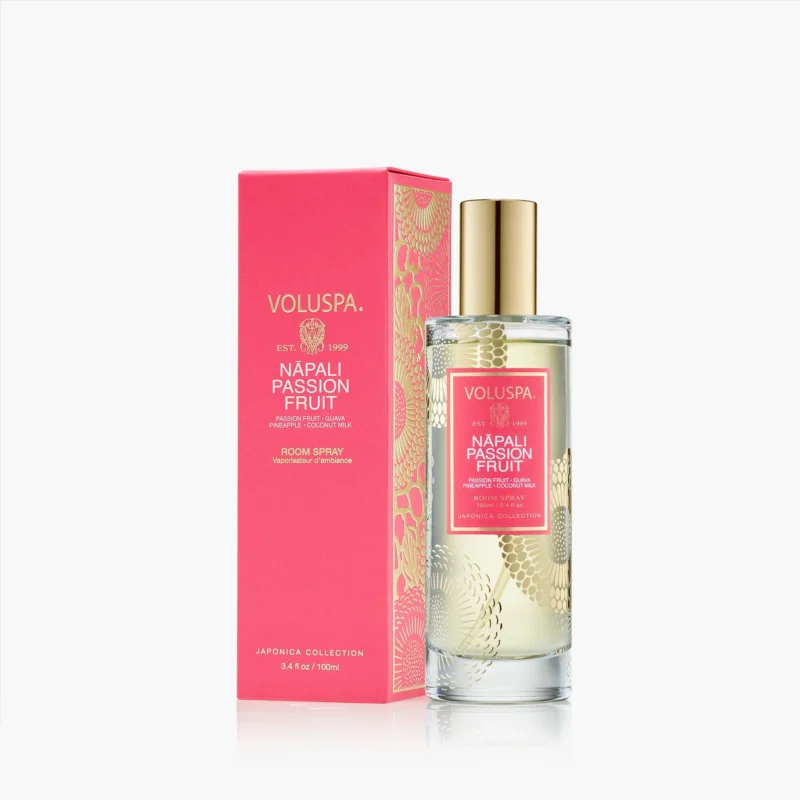 Voluspa Raumspray Nāpali Passion Fruit im edlen Glasflakon